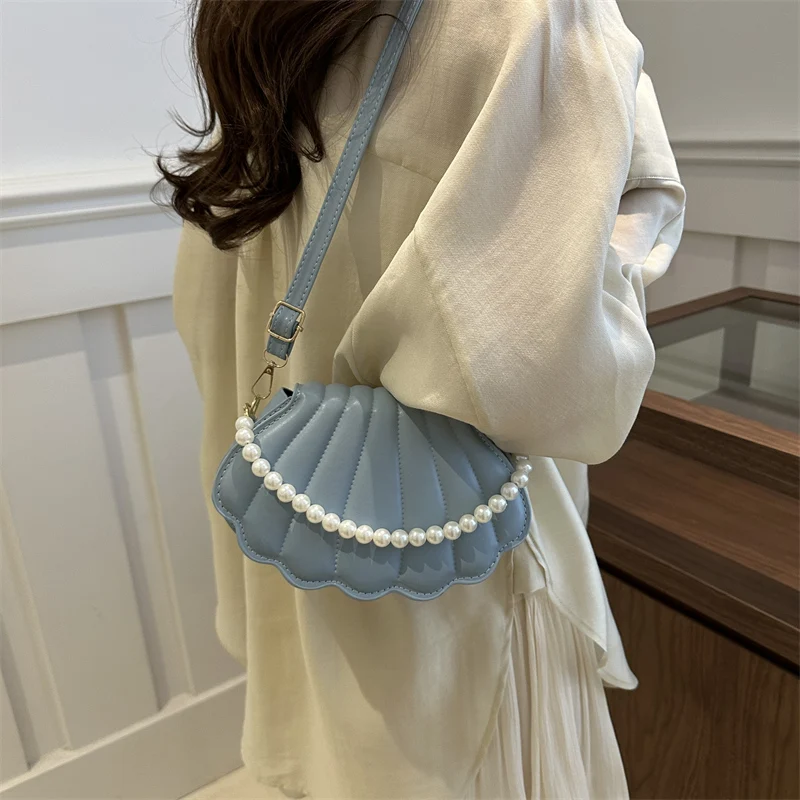 French Pearl Chain Handbag Women Seashell Fashion Shoulder Bag PU Leather Clutch Purse Novelty Solid Chic Hobo Bag Small Satchel women handbags leather shoulder bag