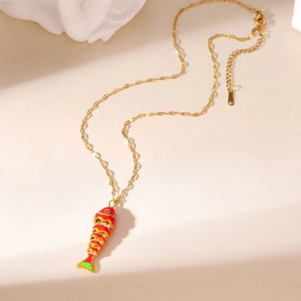 Ocean Series Colorful Tiddler Fish Necklace Personalized Fashionable Goldfish Collarbone Chain Charming Women Jewelry Gifts