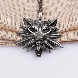 Witcher 3 Wolf Head Metal Pendant Necklace - Cosplay Jewelry Charm (1)