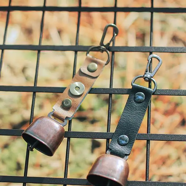 1pc Bear Bell Loud Hiking Bell For Hikers Anti-Lost Pet Bell Dog Bell With PU Leather Strap Noise Maker For Survival Hiking