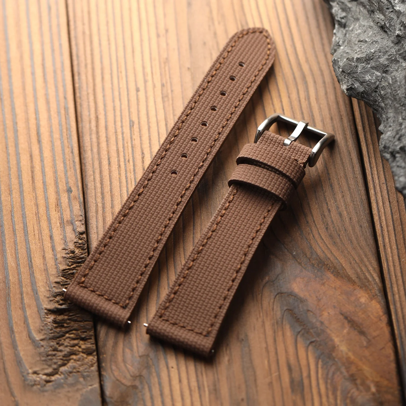 Premium Fluororubber & Leather Quick Release Watchband - Soft, Vintage Fit