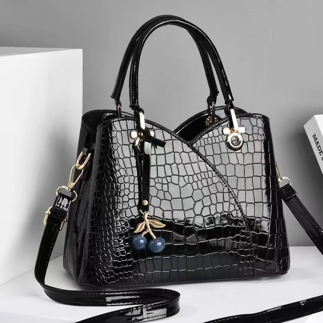 Women\'s Bag New 2022 Fashion Atmosphere Women\'s Bag Large Capacity Crocodile Pattern One Shoulder Retro Women\'s Handbag