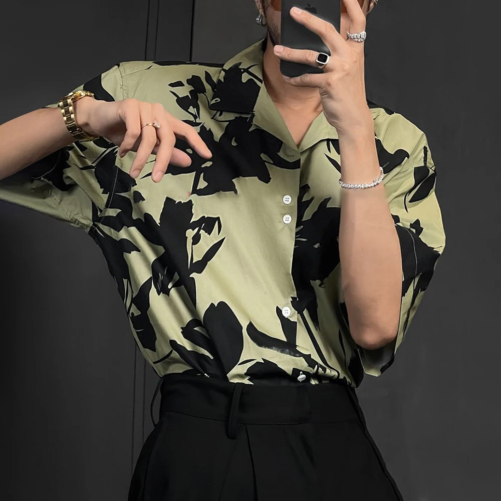 2025 Summer Niche Design Retro Hawaiian Lazy Style Short-Sleeved Shirt Fashion Drape Seaside Beach Loose Casual Y2k Shirt Men 5