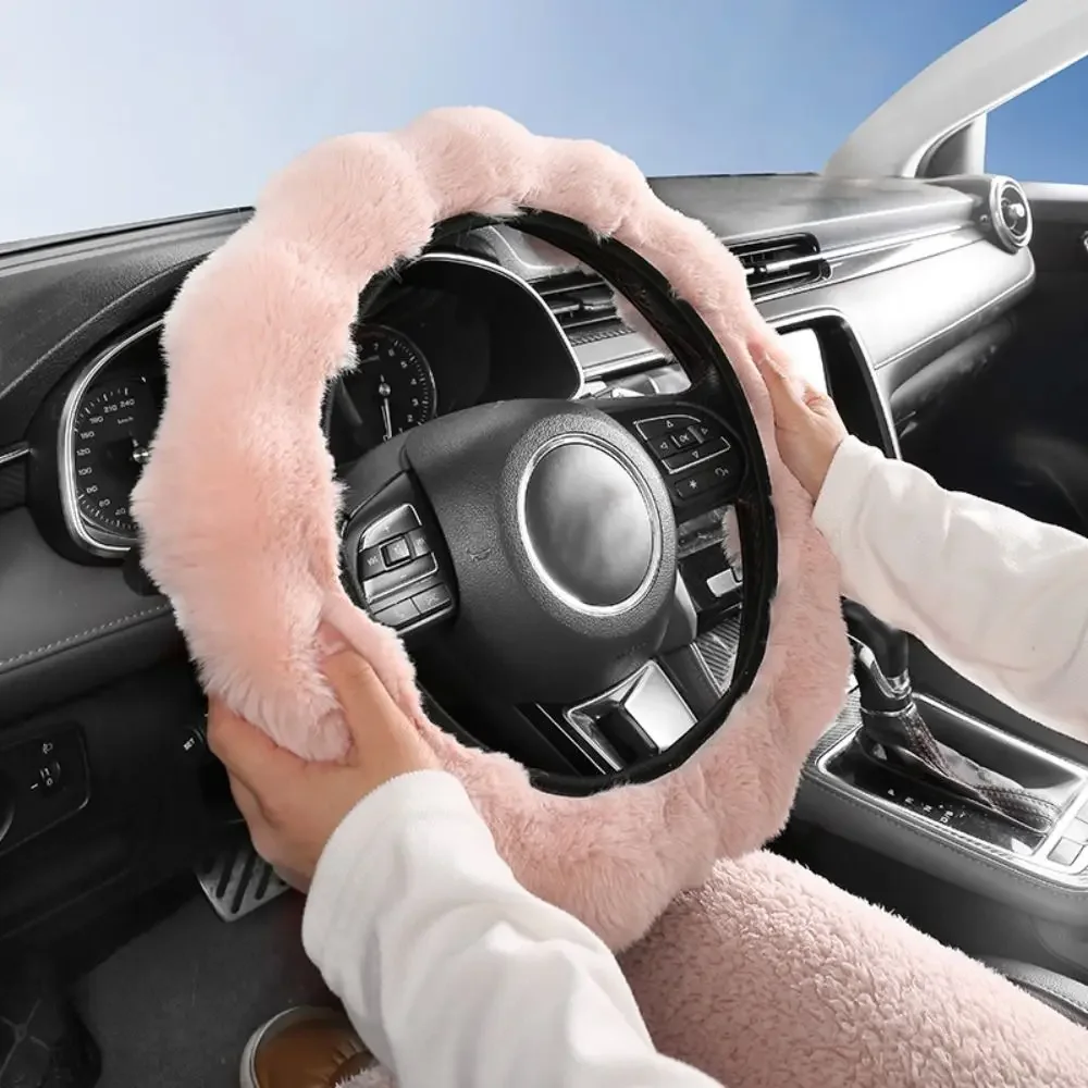 Cozy Plush Steering Wheel Cover - Warm, Soft, Non-Slip Grip for Enhanced Comfort