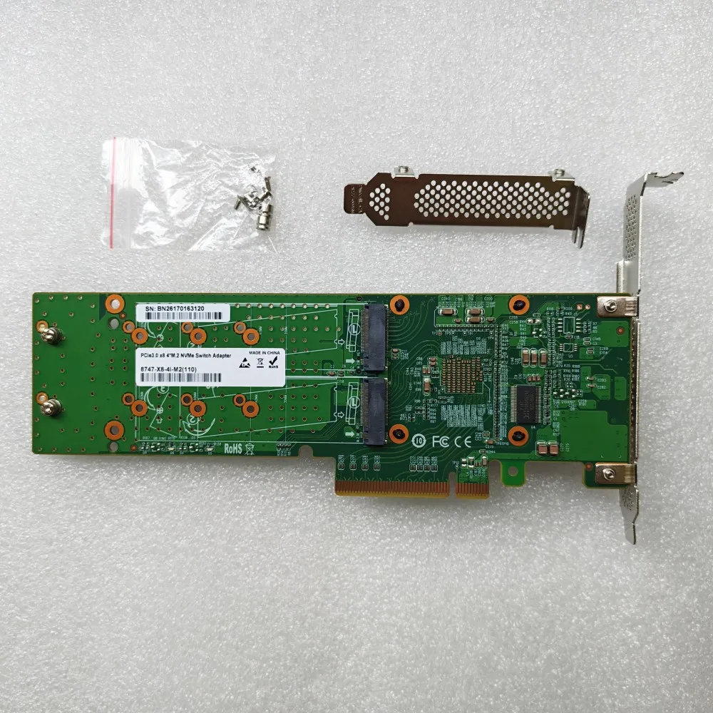 PLX8747 및 로우 프로파일 지원 기능을 갖춘 PCIe 3.0 x8 - 4x M.2 NVMe SSD 어댑터 카드