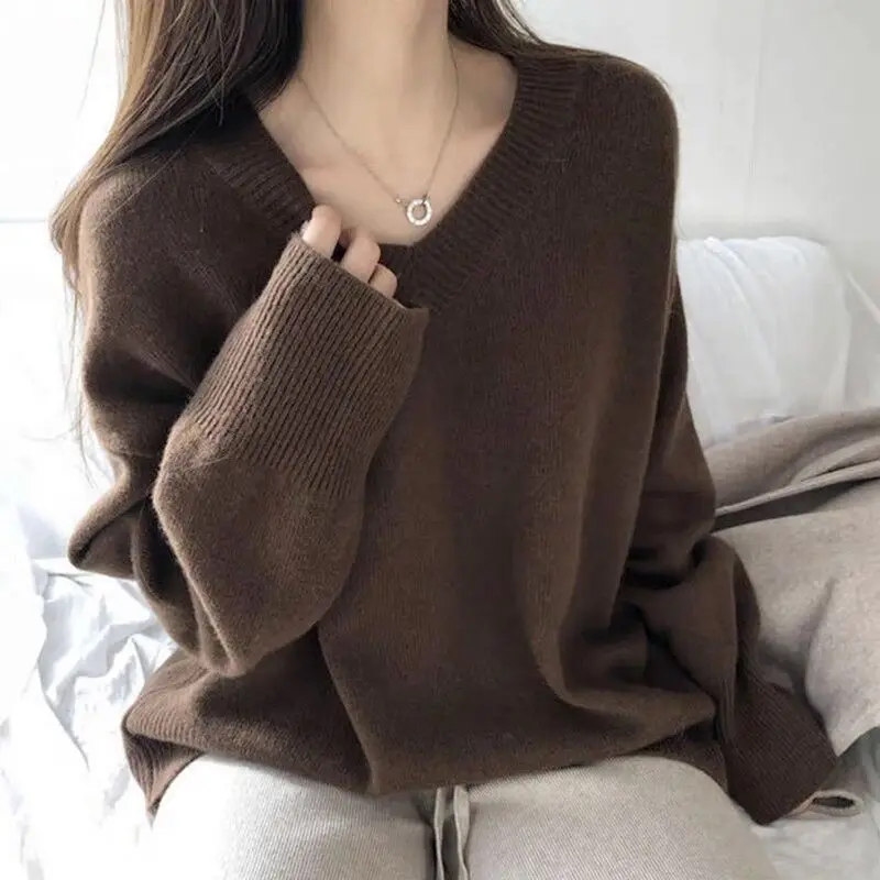 

Spring and Autumn New Sweater Women Lazy Style Knitted Shirt with Small Bottom V-neck Loose Pullover Versatile Top INS Clothing