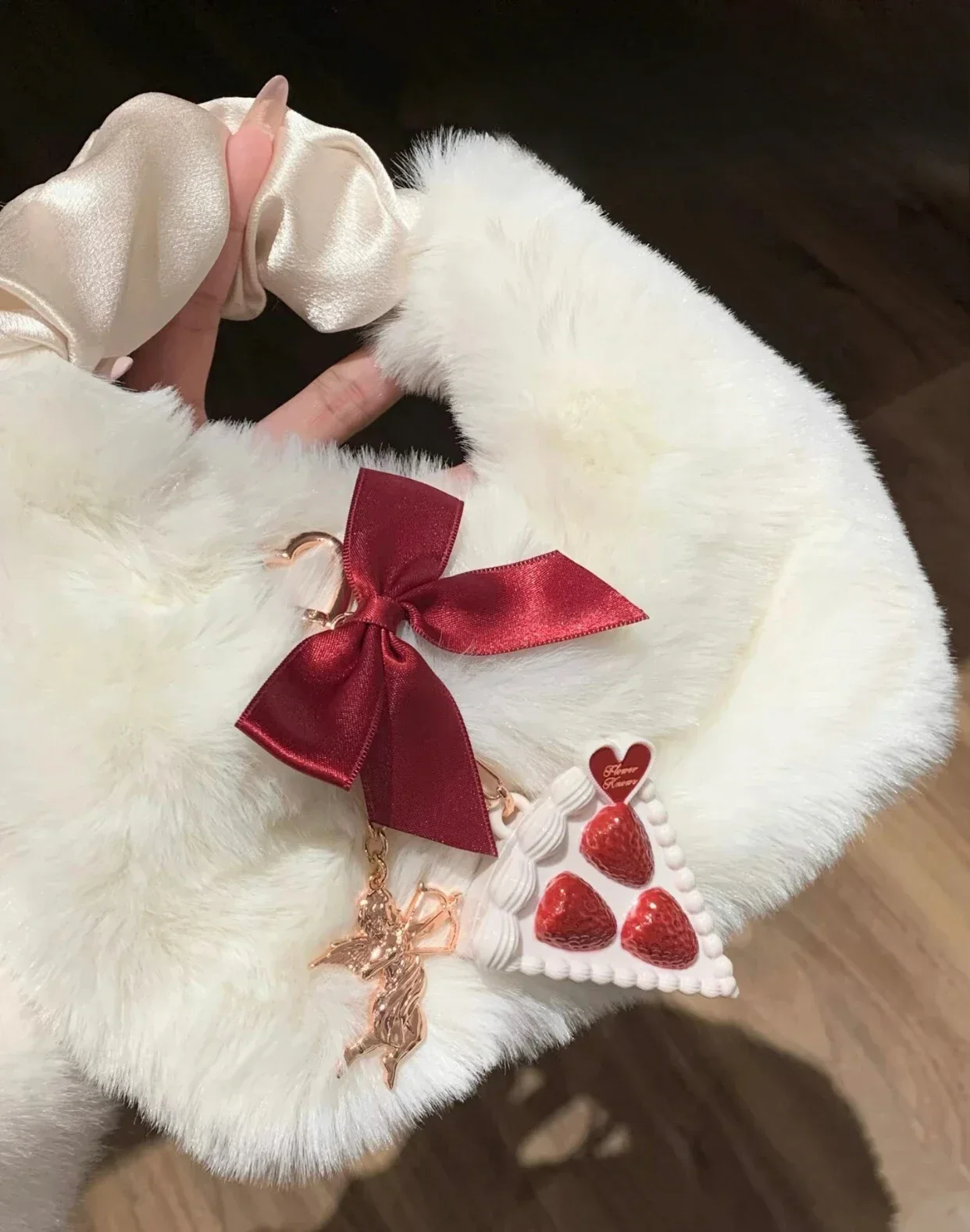 Solid Perfume Flower Knows Strawberry Cupid Collection Portable Solid Balm Aromatic Deodorant Long-lasting Cake Pendant