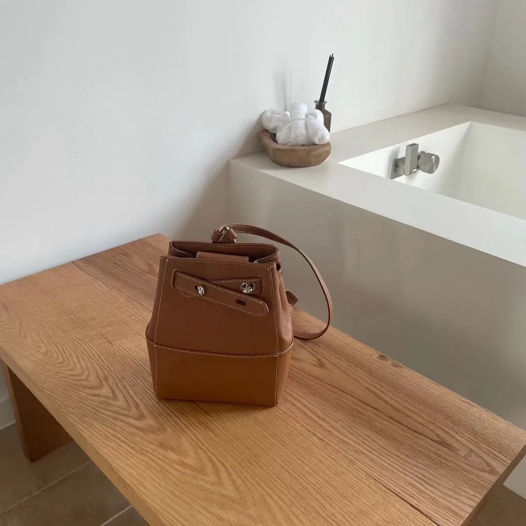 Korean Minimalist Vintage Leather Backpack Large Capacity Bucket Bag