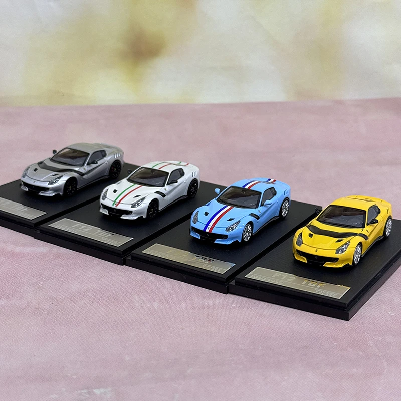 Mc Toy 1:64 Coffret 25 Mini Sport voitures (Golf_205_Ferrari 234,99