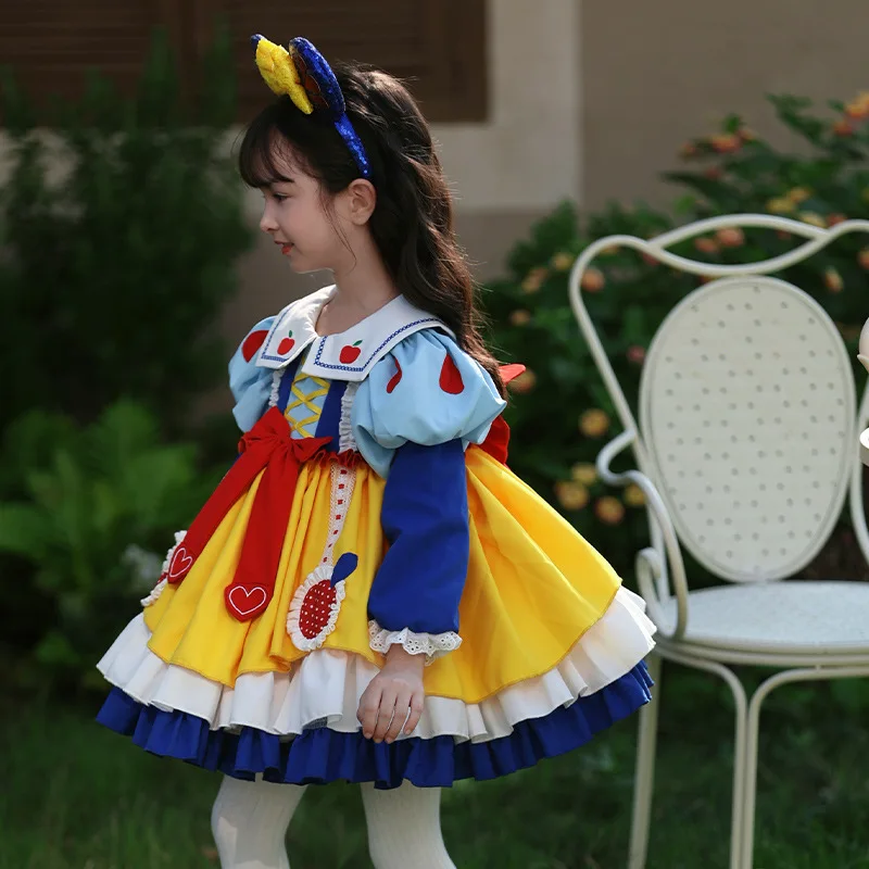 

Girl Autumn Lolita Snow White Pomp Dress
