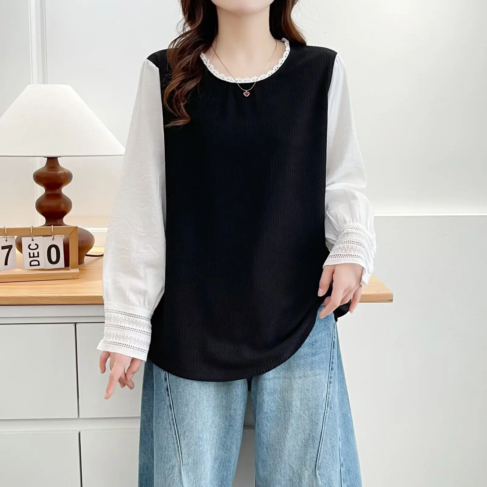 XXXXL Fashion Plus Size Women's T-Shirt 2025 Autumn New Stylish Casual Lace Round Neck Fake Two Piece Tops 2531