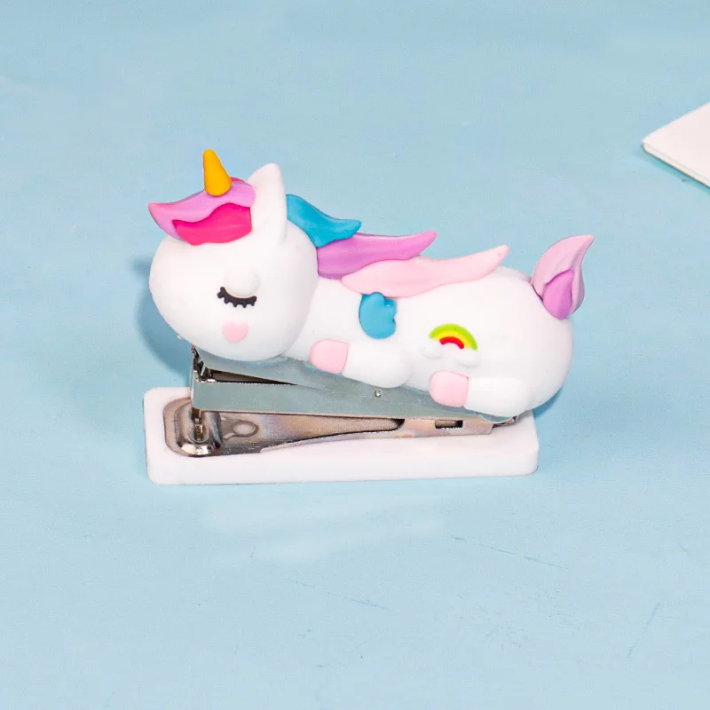 1PCS Red Panda Stapler Set 0453 Combination Type 10 # 10 # Adaptable 0010 Staple Needle Cartoon Mini mini stapler set