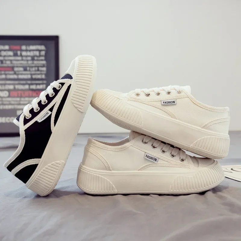 Women's Sneakers Lightweight Female Shoes Versatile Flats White Sneakers Comfortable Women Vulcanized Shoes Lace Up Zapatillas