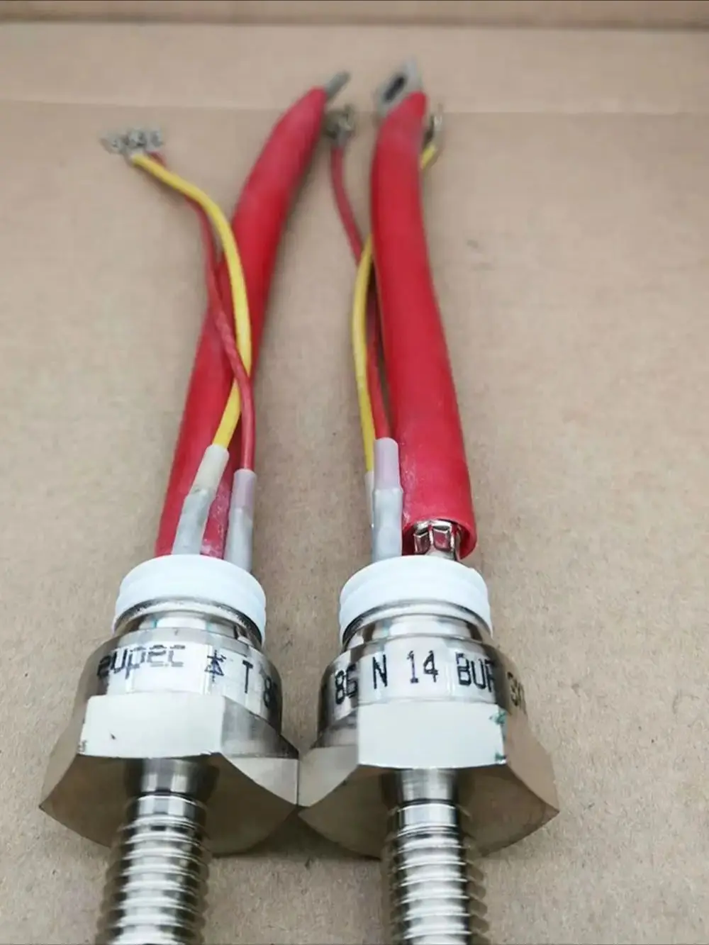 1PCS T86N14 사이리스터 신규