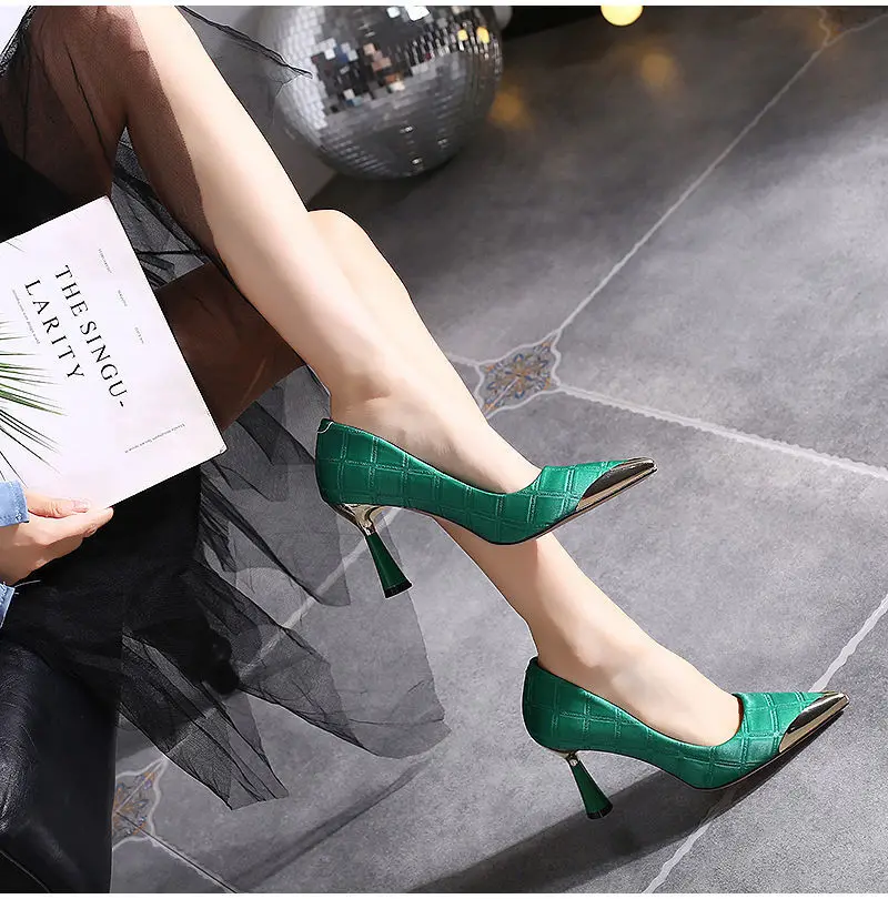2022 New Woman Pink Pumps Luxury Designer Metal Pointed Stiletto Shallow Mouth Single Shoes High Heels Women Green Party Shoes 3