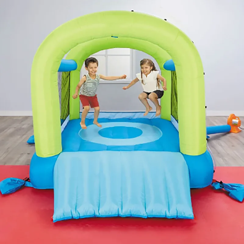 

Splash and Spray Indoor Outdoor 2-in-1 Bounce House