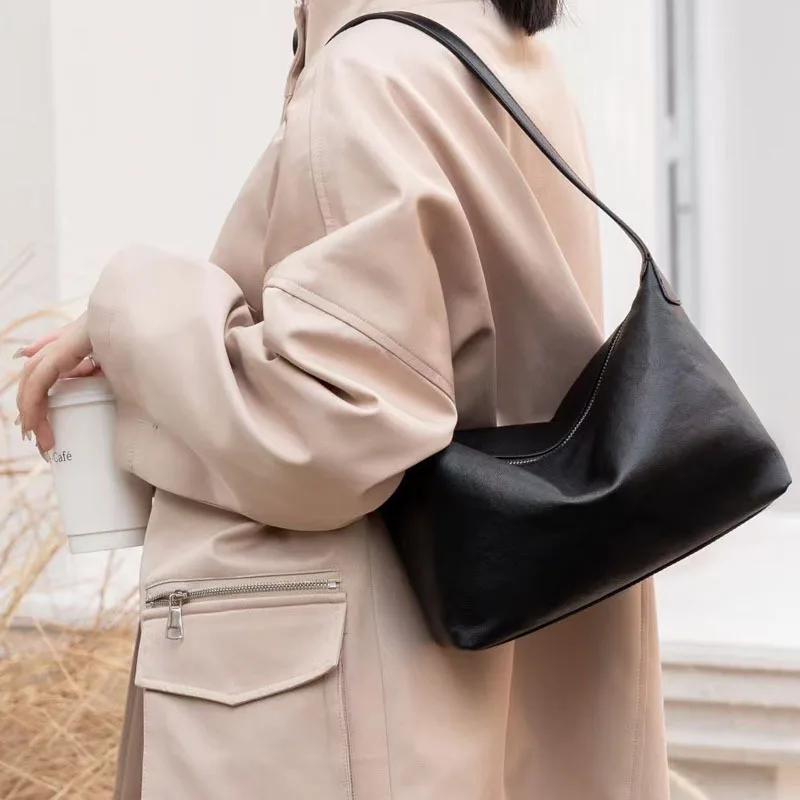 New Arrival Vegetable Tanned Calfskin Underarm Bag for Women Casual Commute Shoulder Bag Leather Dumpling Bag