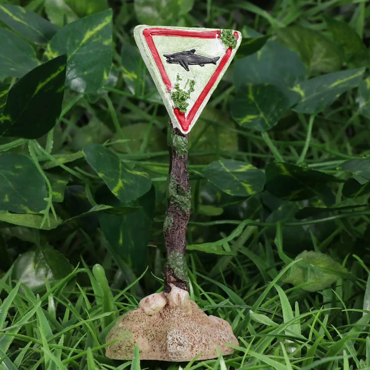 Creative Resin Fish Tank Decoration Artificial Shark Warning Sign Landscaping Accessories Aquarium Background Ornaments