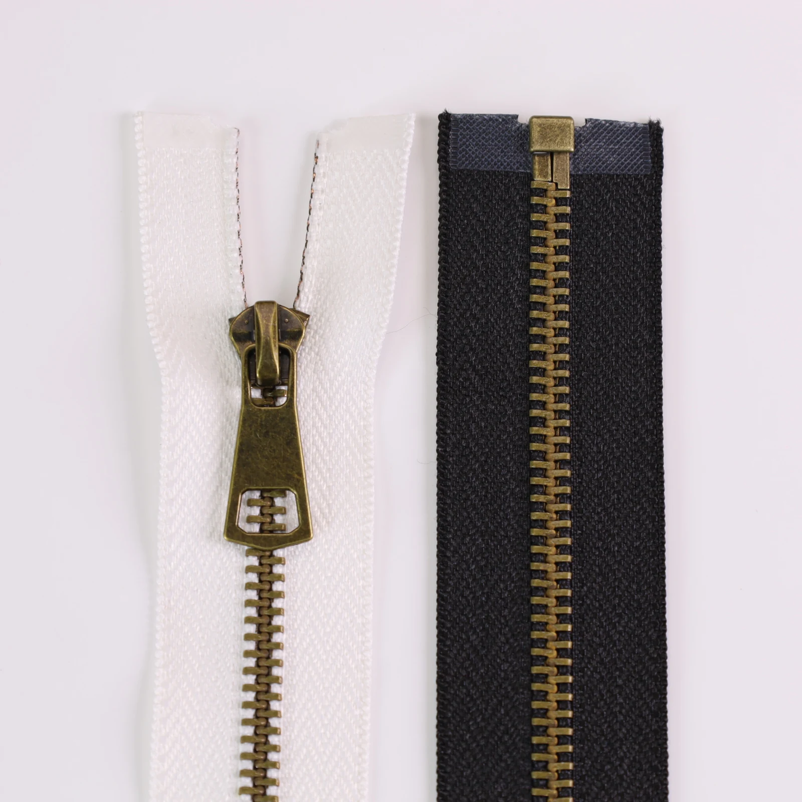 5번 브라이트 건 라이트 골든 브론즈 화이트 골드 오픈 테일 지퍼 코트 다운 재킷 스웨터 오픈 가디건 아우터 지퍼