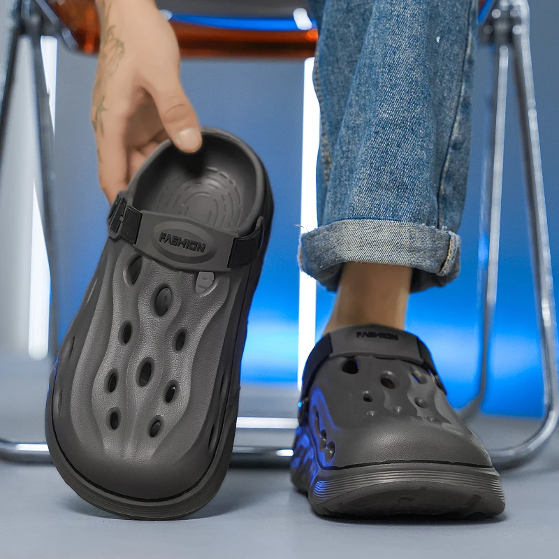 Men's Cave Shoes Summer New Anti Slip Wear Resistant Beach Sandals Oversized Slippers Breathable Baotou Drag Sleepers Men