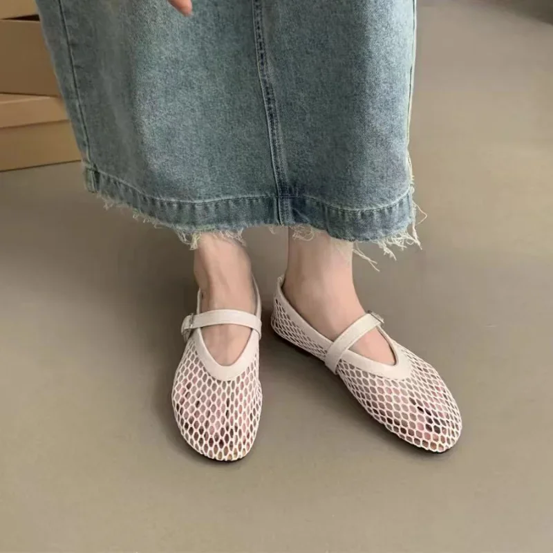 Summer Mesh Hollow Sandals Women Flats Shallow Loafers 2024 New Beach Walking Designer Shoes Comfort Retro Female Zapatillas 3
