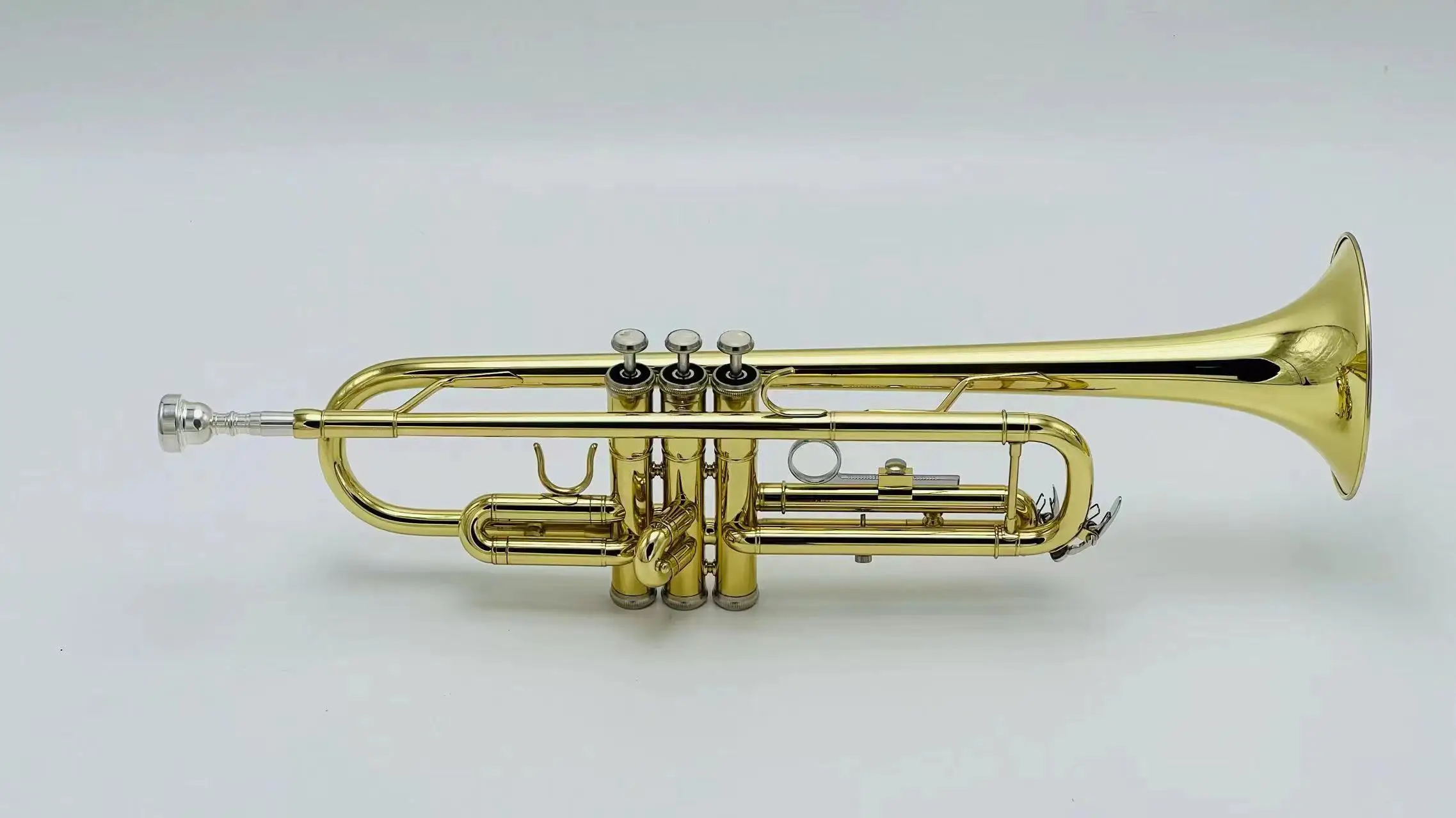 8335 Bb Trumpet B Flat Brass Silver Plated Professional Trumpet Musical Instruments with Leather Case