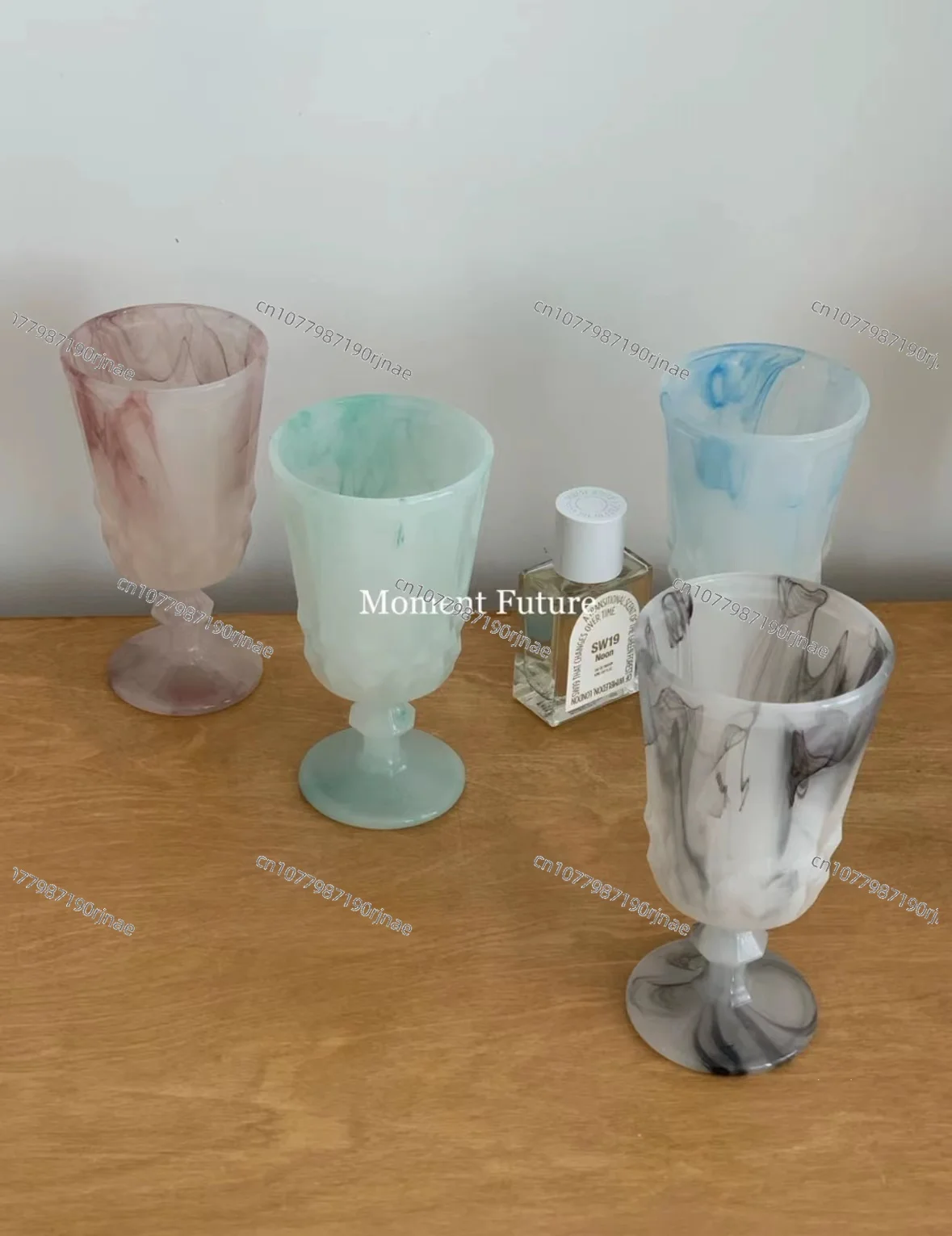 

Retro Tableware, Primary Color Milk Jade Glass Ornaments, Blooming Multi-Color Goblet