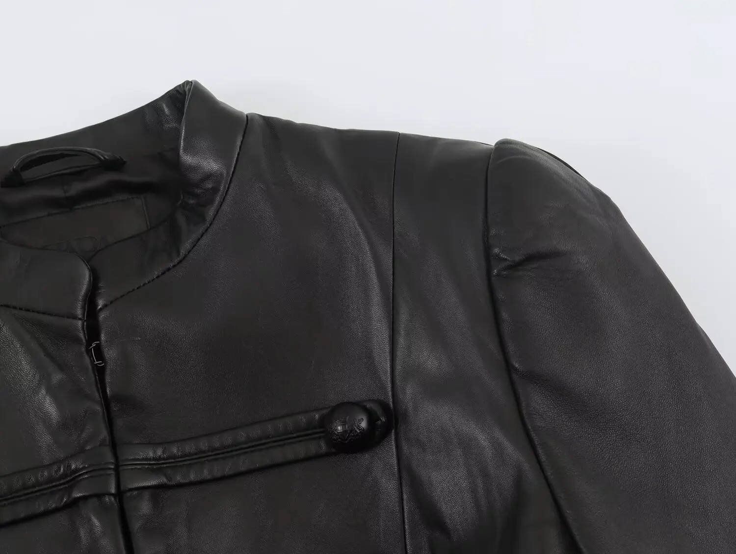 BSAY 2026 Nouvelle Collection Automne – Blouson Court Femme en Similicuir Streetwear, Col Montant, Manches Longues, Boutons Décoratifs, Coupe Ajustée