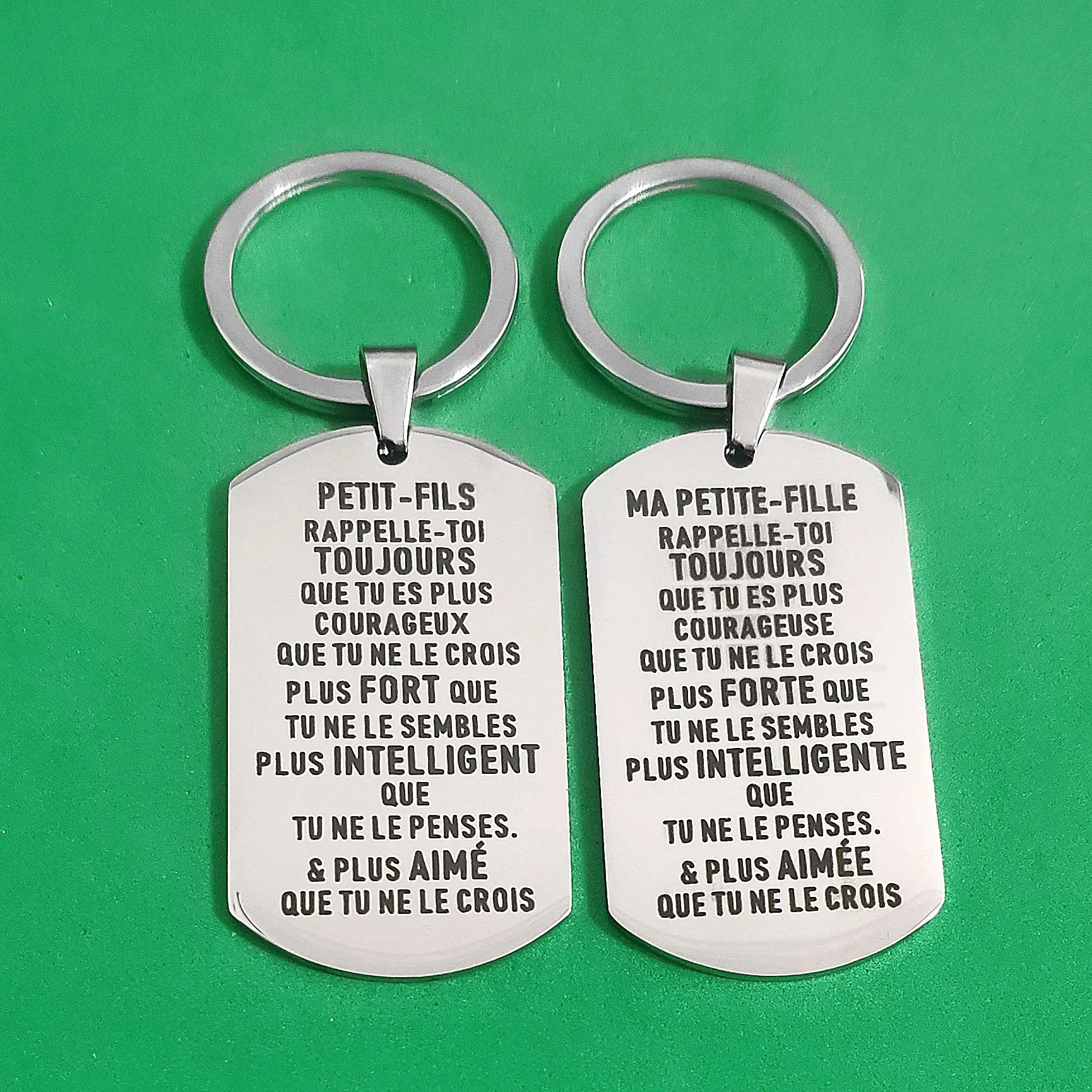 Portachiavi Per Matrimonio Etichette Militari Portachiavi Regali Compleanno In Acciaio Inossidabile Ornamenti Creativi Petit-Fils Ma Petite-Fille Mosc