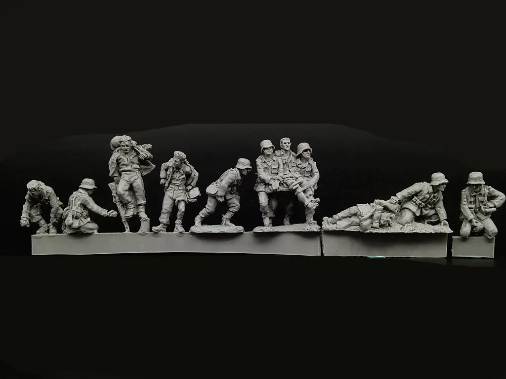 1/72 Resin Die-Cast Character Model GK Medical Soldiers Rescue Soldiers and Wounded Soldiers 11 People Unassembled and Unpainted 2