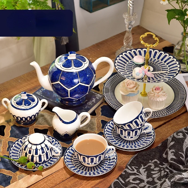 New Delicate Bone China Coffee Set Luxury Porcelain Tea Cup Drinkware Set for Hotel Home Display and Serve H Trays Decorative