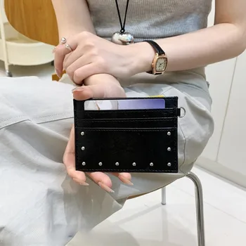 Elegante Portacarte Ultra Sottile in Pelle Effetto Craquelé, Mini Portafoglio in PU con Rivetti, Tinta Unita, Multi-Scomparti, Portamonete da Viaggio