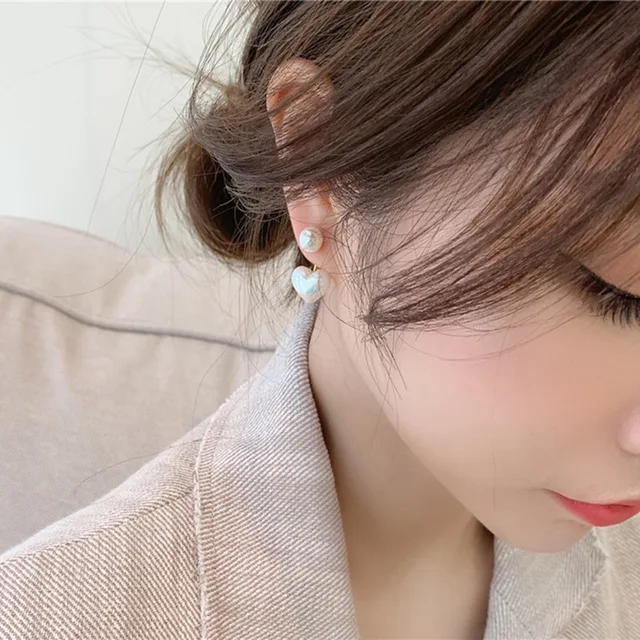 Imitation Pearl Earrings For Women Heart Round Stud Earrings Elegant Love Ear Stud Party Wedding Jewelry Valantine Day Gifts 2