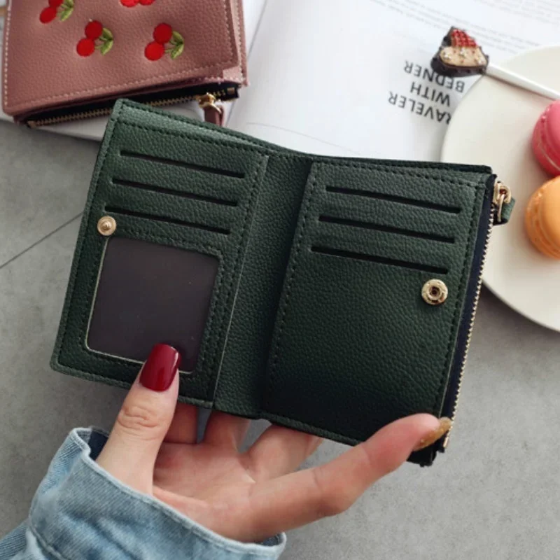 Vertical Buckle, Cherry Embroidery, Short Trend, Small Money Clip, New Student Minimalist and Fashionable Wallet