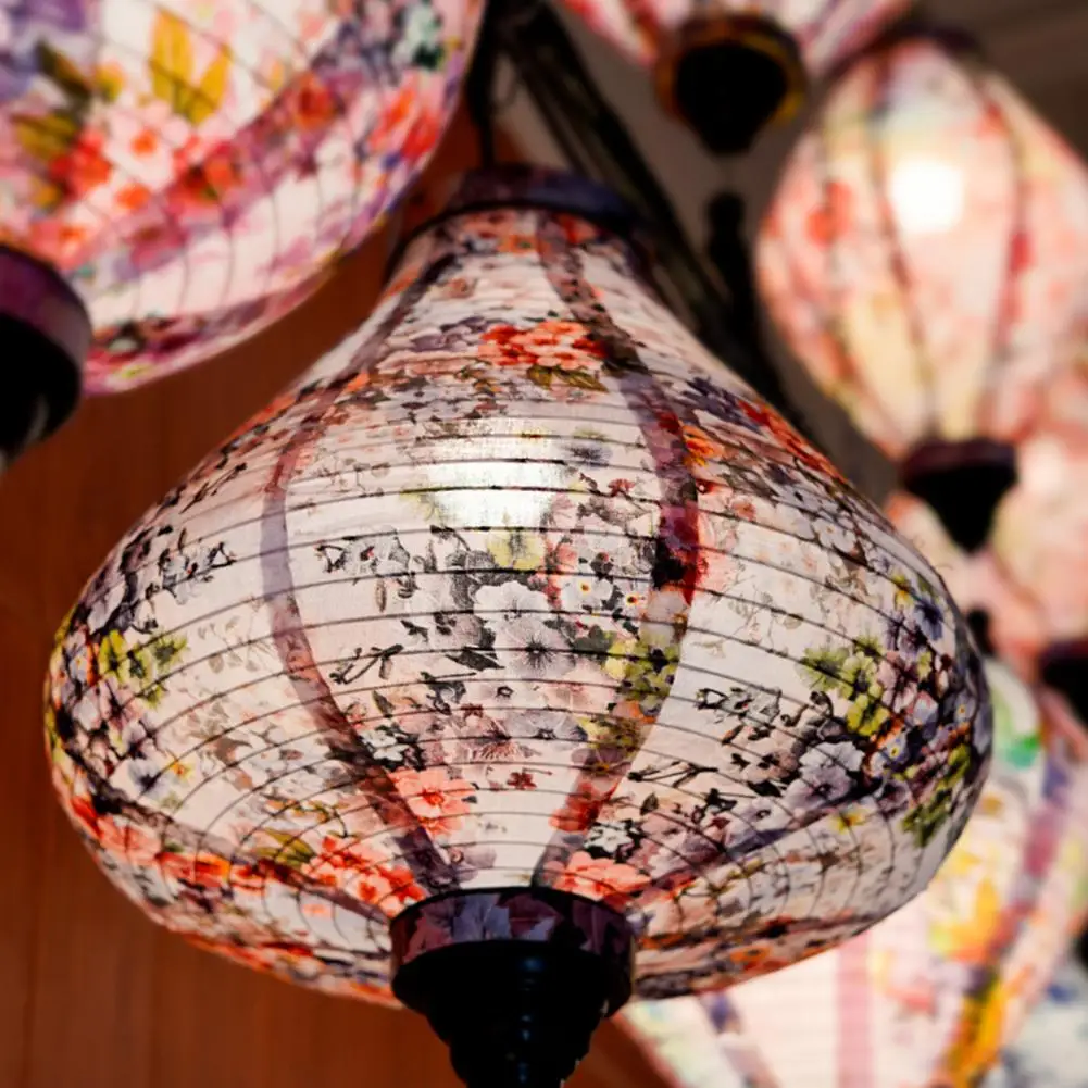

Birthday Party Lanterns High Lanterns Exquisite Vintage Style Lanterns Handmade Printed with Tassels Craftsmanship for Home