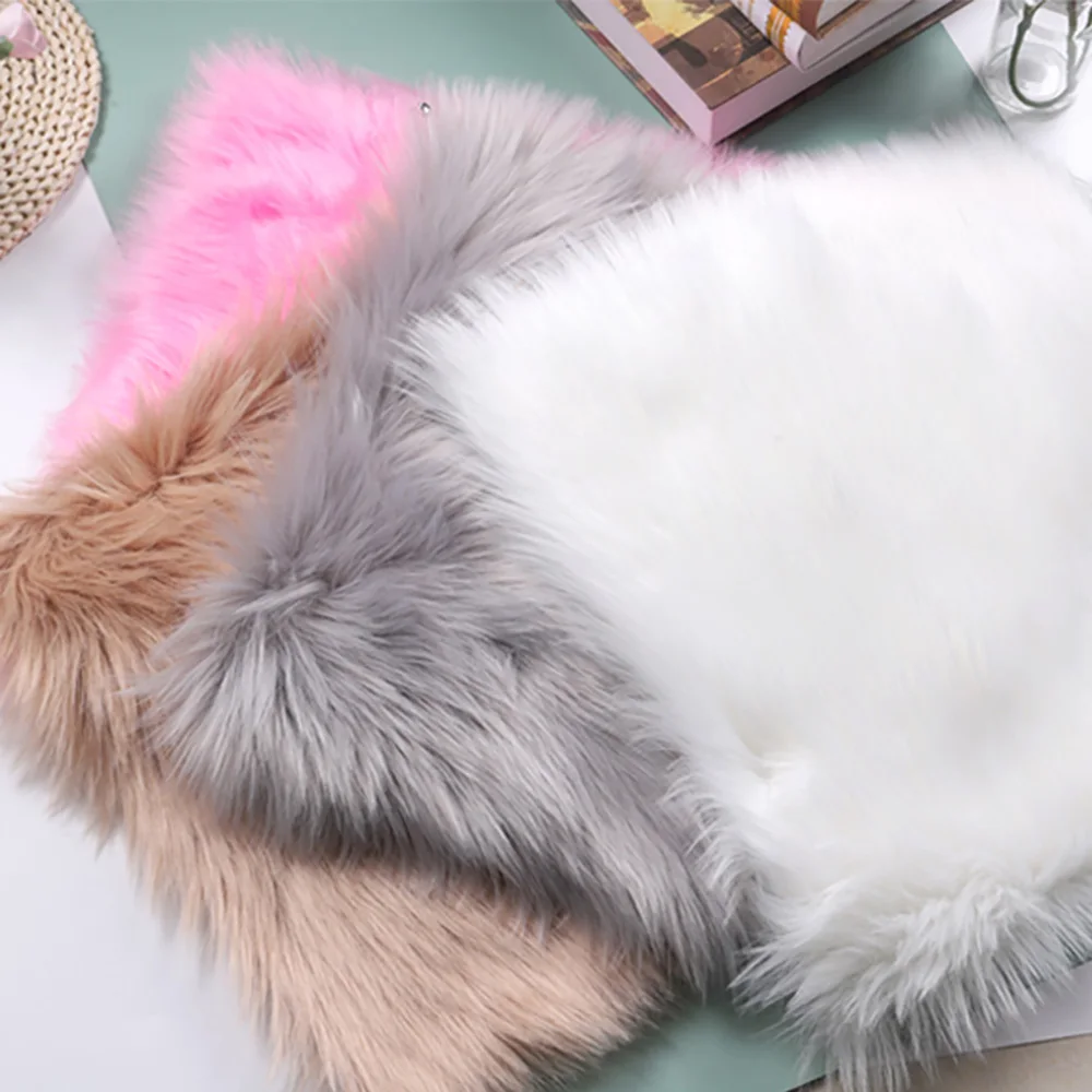 30*30cm Soft Fur Hand Rest Nail Art Table Mat Salon Manicure Practice Cushion Washable Hand Pillow Pad Plush Carpet Photo Props