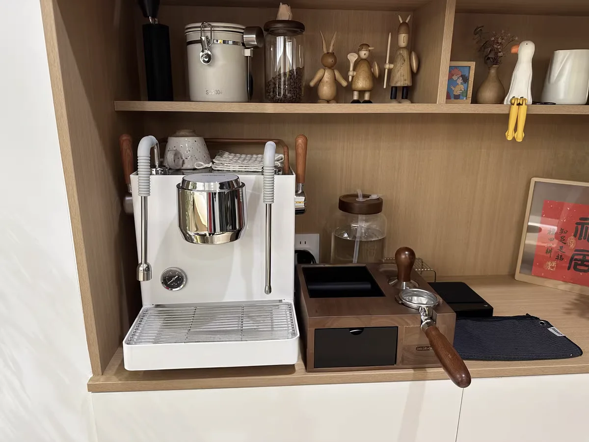 Modern coffee machine, automatic and portable, other espresso, stainless steel Italian coffee machine GN563TB 4