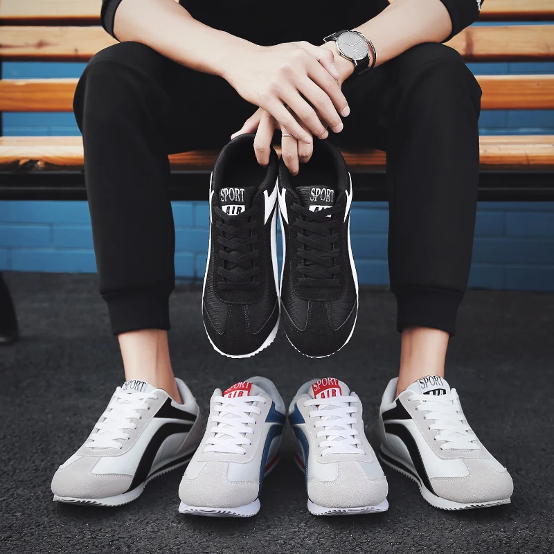 New Retro Men Sneakers Breathable Running Shoes Lightweight Walking Jogging Sport Shoes Men Designer Trainers Zapatillas Hombre