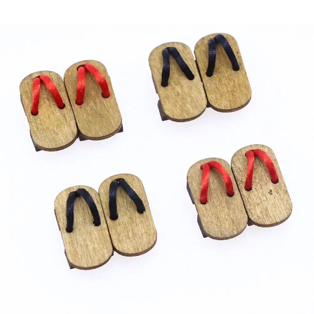 1 Pair 1:12 Dollhouse Miniature Herringbone Wooden Slippers Mini BJD Doll Dollhouse Clogs Anime Simulated BJD Doll Shoes