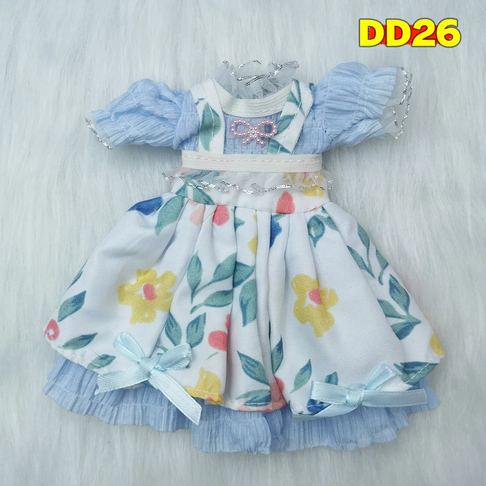 Puppenkleidung 30 cm BJD Kleid 1/6 Gelenkpuppen Zubehör OB24 Kleidung Winter Socken und modische süße Mütze – Detail 29