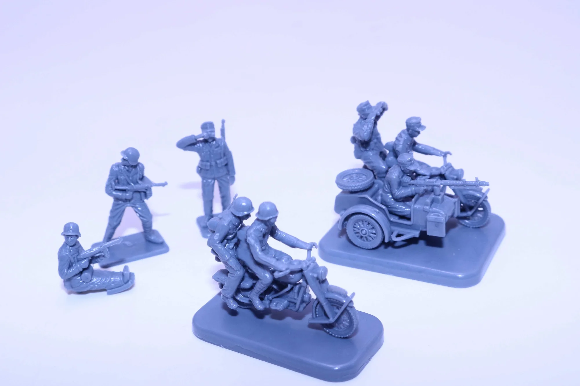 1/72 Die-cast Resin Italian Story RI Soldier 6121 Motorcycle Soldier