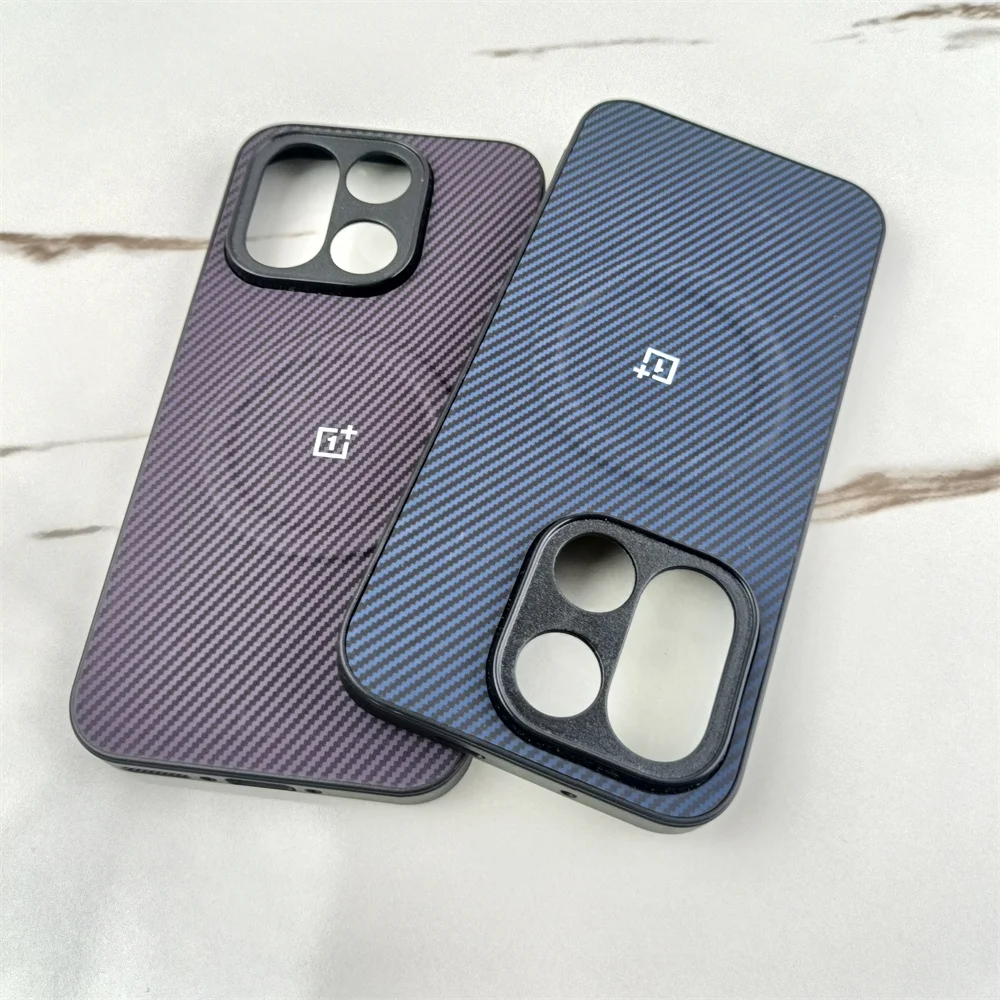 Magnetic Carbon Fiber Case with Lens Protection
