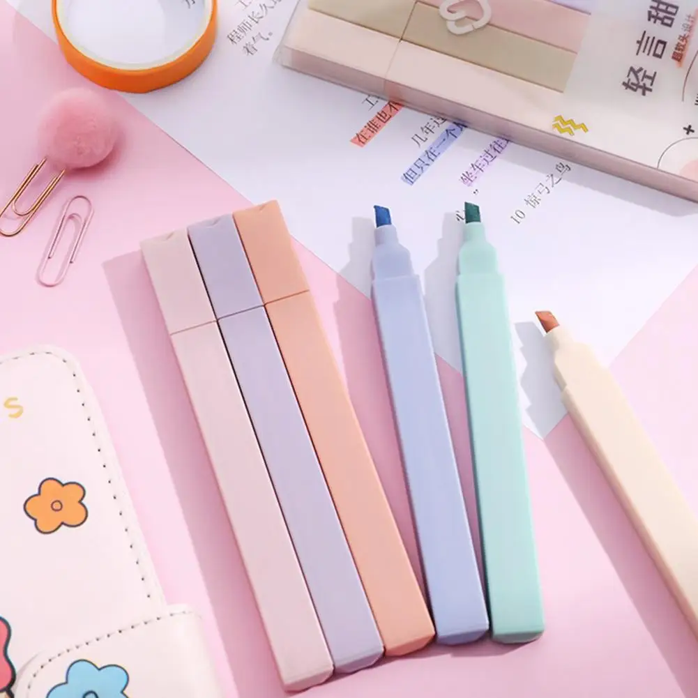 Smudge-proof Highlighter 6 Soft Nib Head Fluorescent Pens for Students Square Barrel