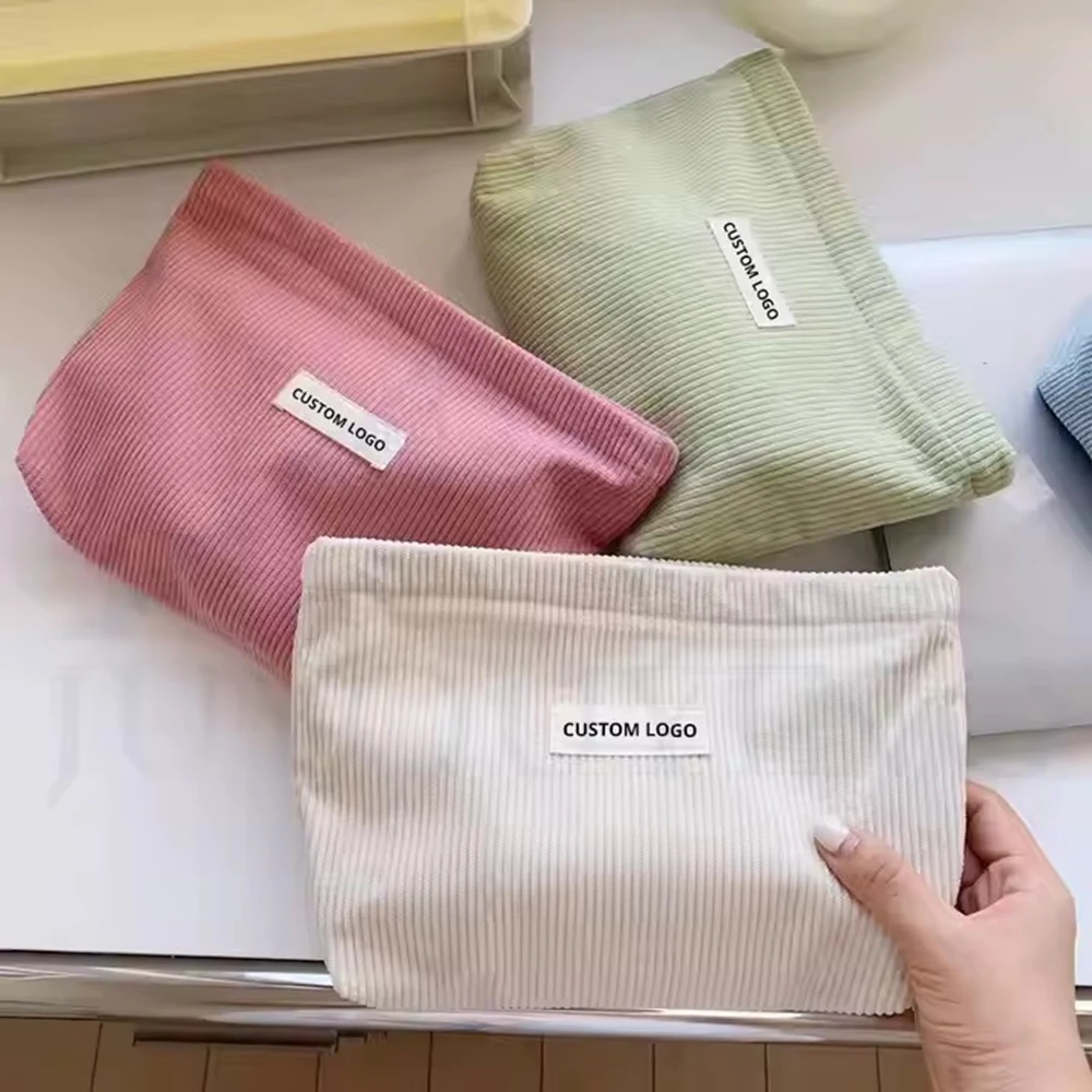 도매 500 개/몫 사용자 정의 로고 부드러운 코듀로이 지퍼 화장품 메이크업 가방 사용자 지정 라벨 로고 여행을위한 대용량
