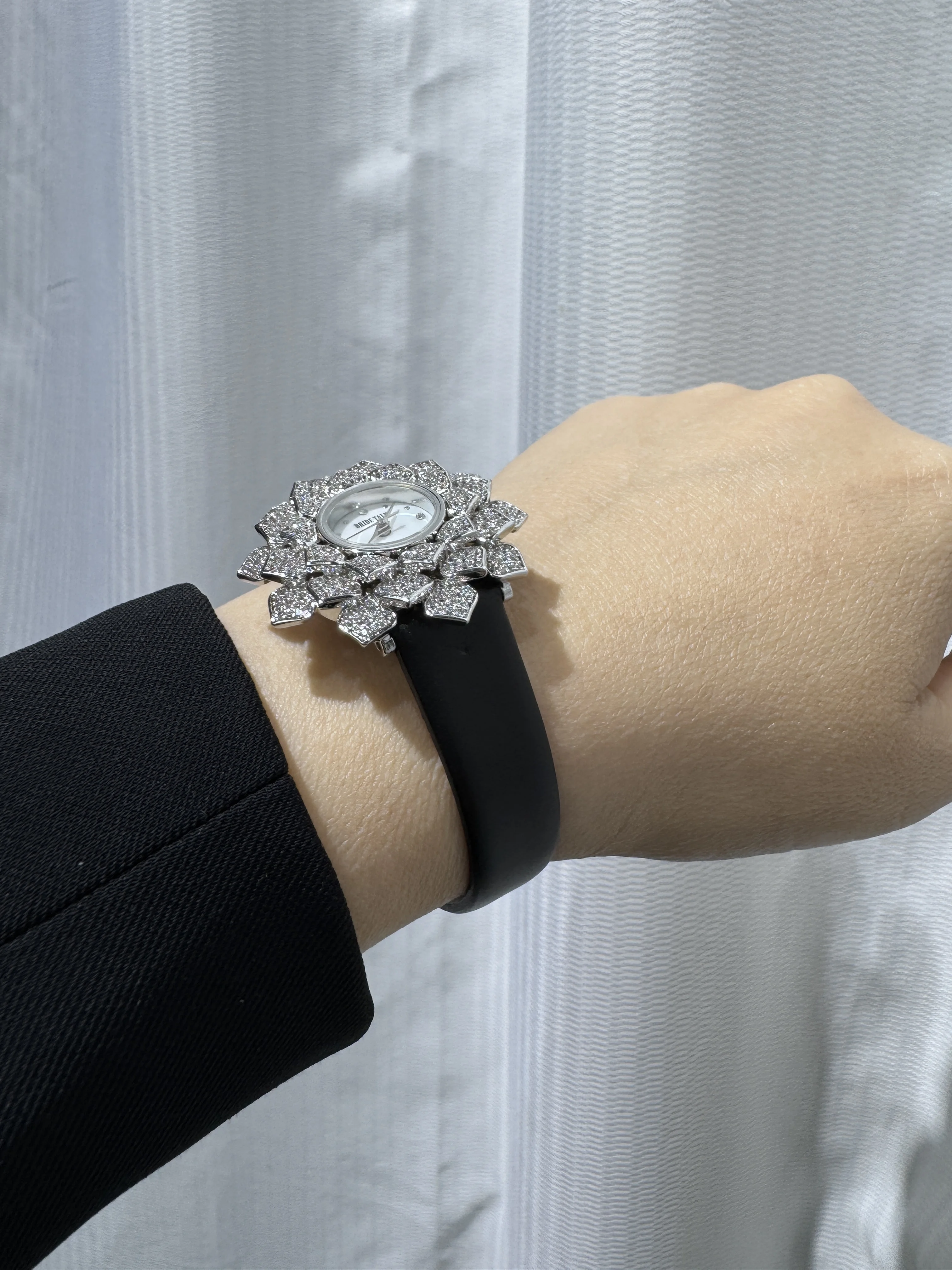 017174 Bracelet Watch 19cm for Women Cubic Zircon Bangle Watch  Womans Watchs Wedding Bridal Party Hand Accessories  Jeweley - 4