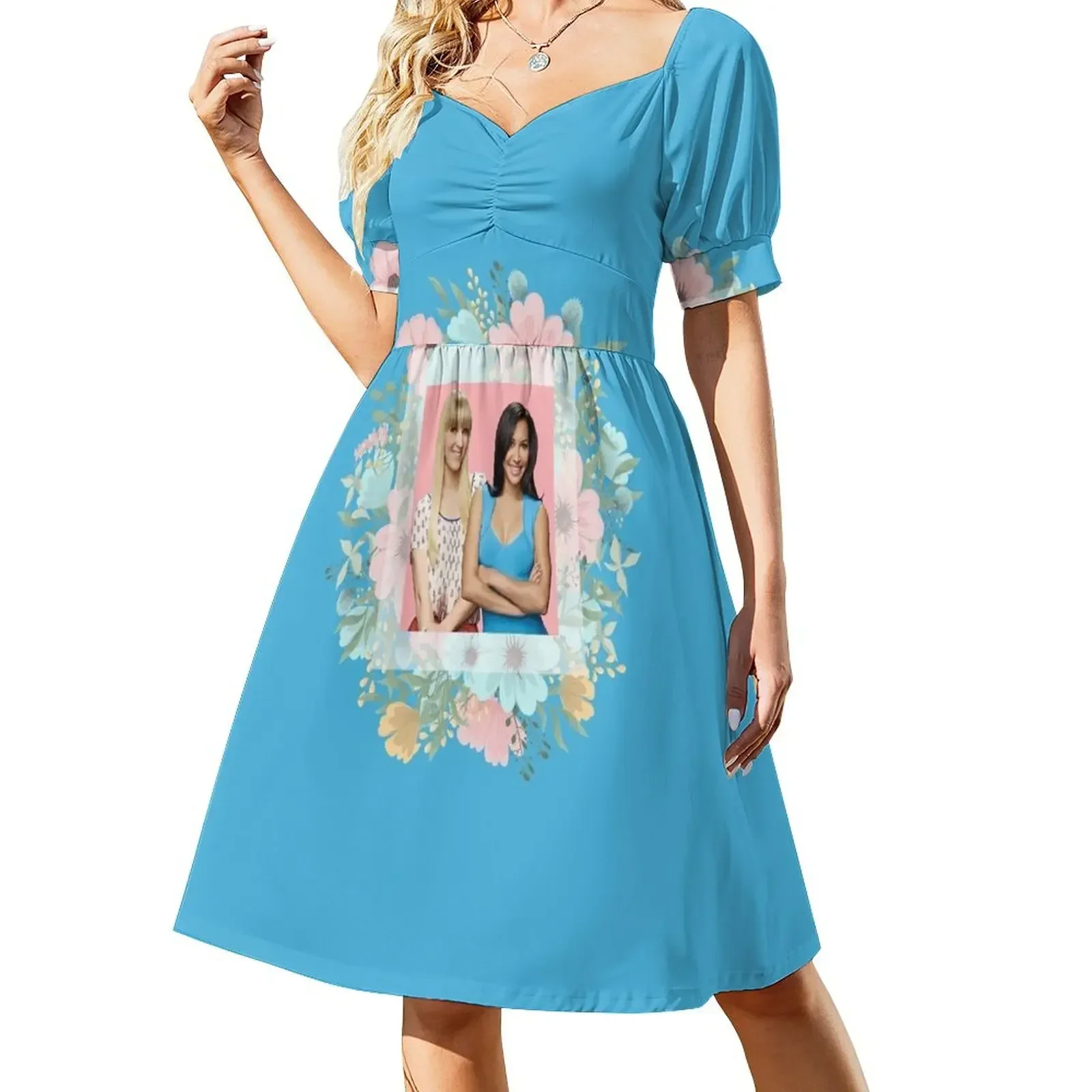 thumbnail image 1 of Glee - Brittana (borde de flores) Vestido de manga corta ropa de mujer Ropa estética, 1 of 7
