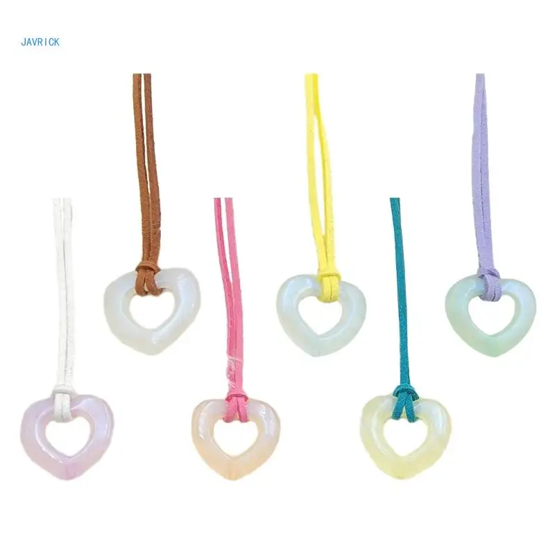 

Sweet Hollow Heart Pendant Necklace Acrylic Clavicle Chain Fashion Jewelry Gift