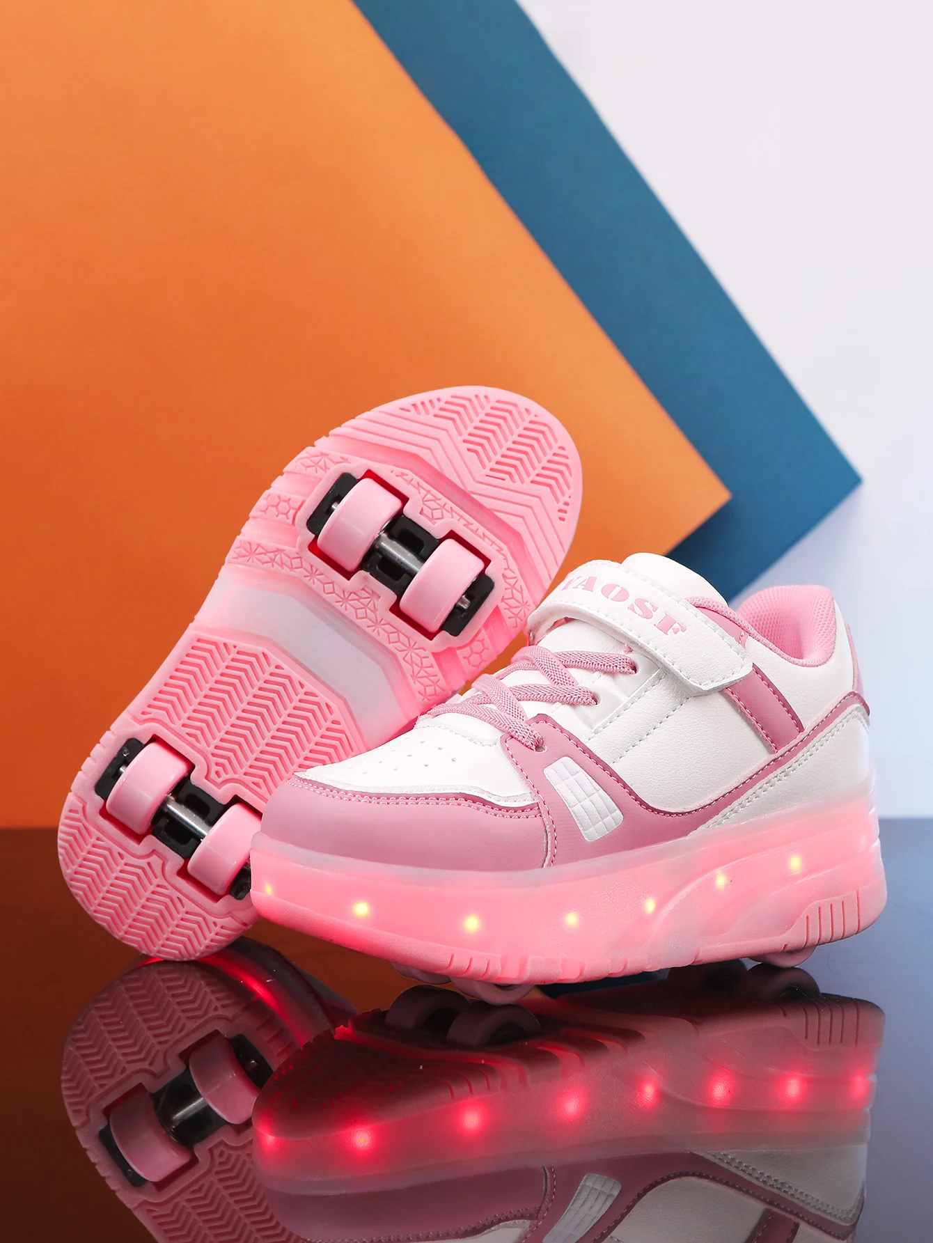 Popular and fashionable children's upgraded version of walking shoes, automatic bouncing wheel sports shoes