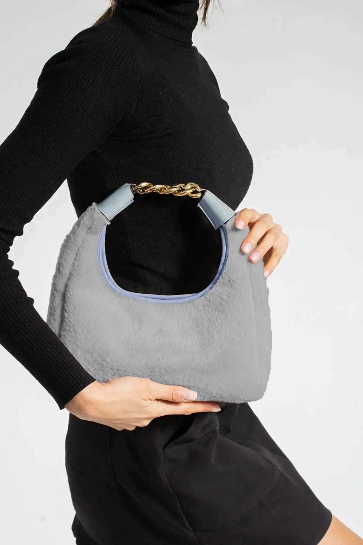 Women's Plush Fur Midi Urban Hand and Shoulder Bag.