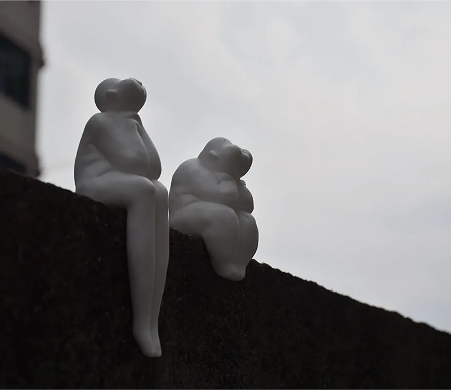 Handmade White Porcelain Ornaments, Creative Ceramic Ornaments, Home Cabinet, Bookshelf, Computer, Lovely